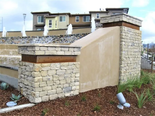 Thin Stone Veneer Lompoc Tumbled Cut Cream Thin Veneer